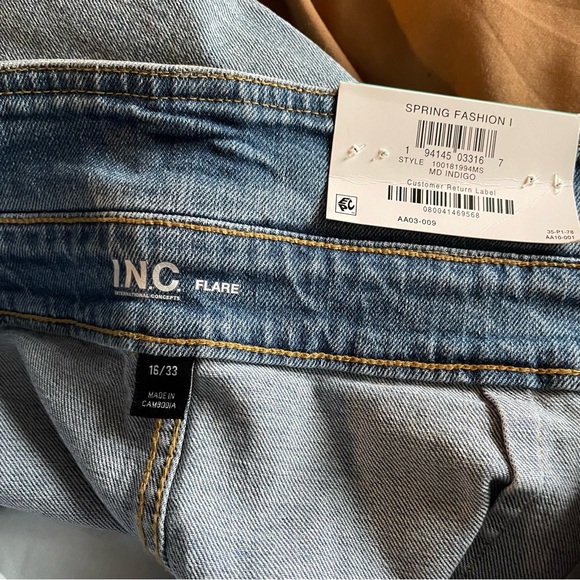 I.N.C. International Concepts Indigo Flare Regular High-rise Fit Jeans - TAGS ON - Picture 4 of 12